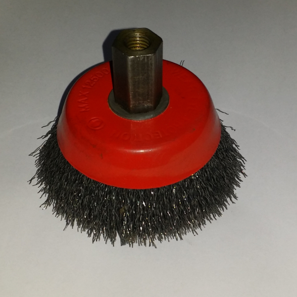 10cm Dia Spindle Mounted Angle Grinder Wire Brush / Crimped Wire Brush