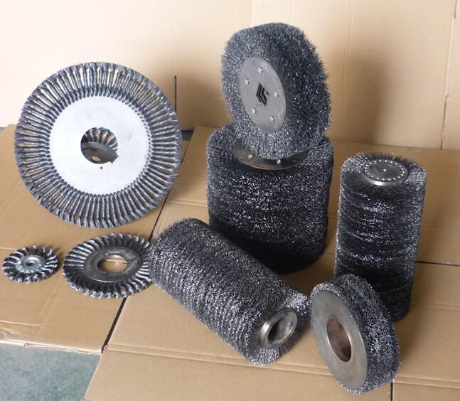 Deburring Steel Tube Industrial Roller Brushes / Steel Wire Roller Brushes