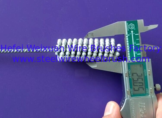 Custom 25mm Aluminum Oxide Flexible Cylinder Honing Tool Brush for Surface Finishing supplier