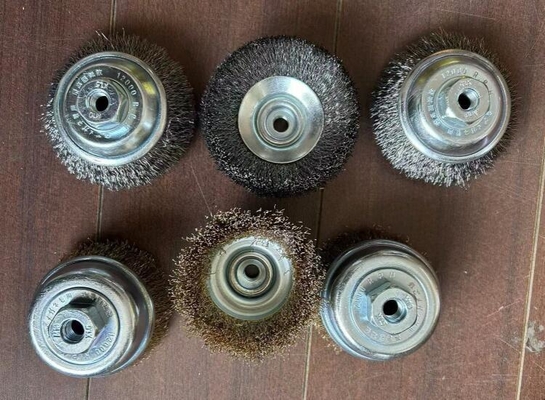 Rotary Silver Color Bowl Crimped Steel Wire Cup Brush 85mm for Cleaning Welds supplier