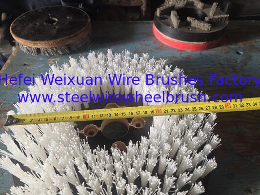 16 Inch White Color Nylon Bristle Industrial Underwater Hull Brush for Ship Surface Cleaning supplier